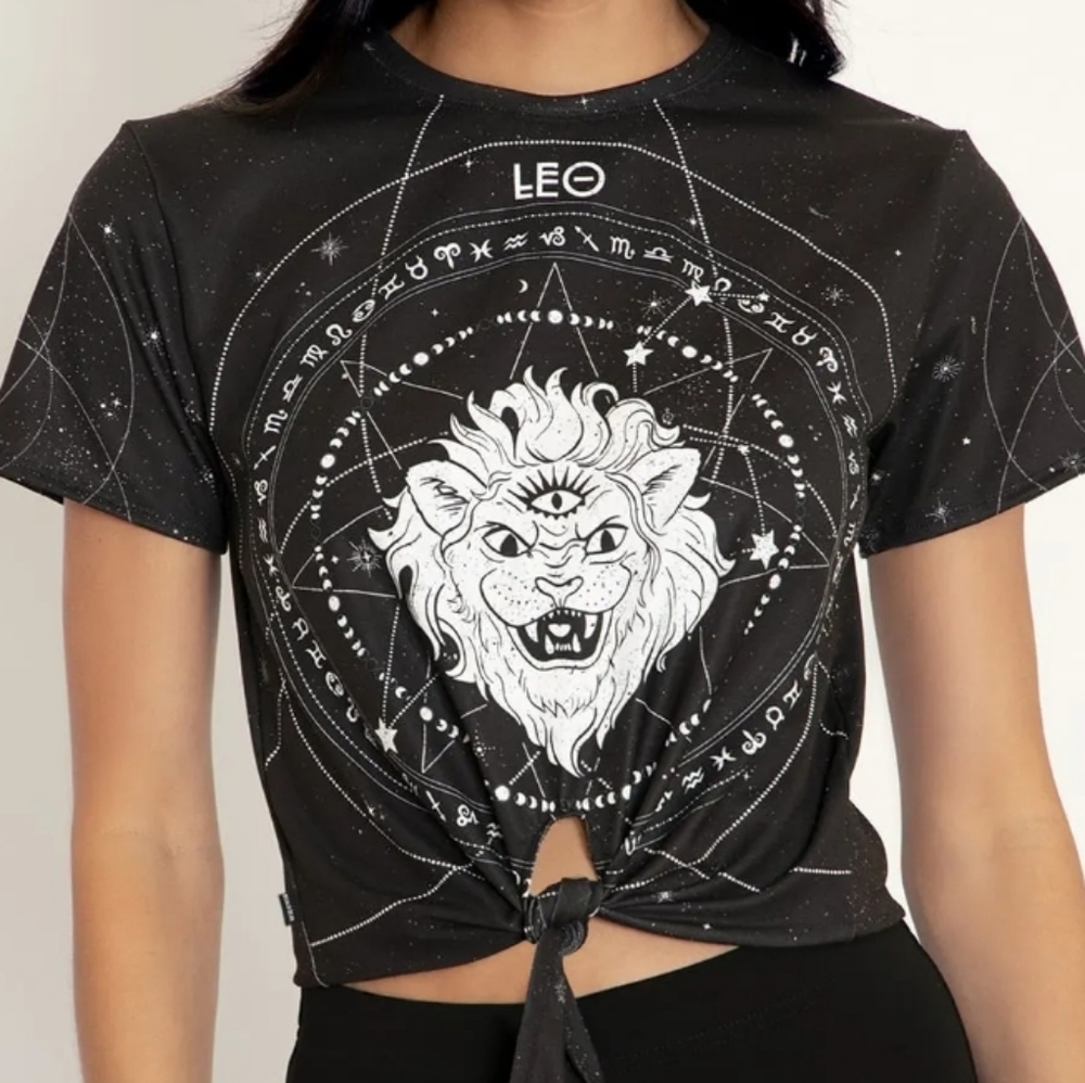 Blackmilk Leo Tie Front Tee -limited